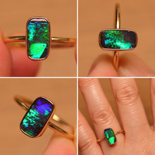 Load image into Gallery viewer, Flash Green Royal Blue Boulder Opal Ring - 18k Gold