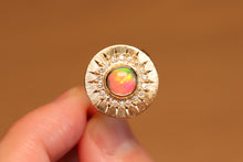 Load image into Gallery viewer, Sunray Halo Opal Ring - 18k Gold