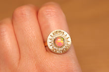 Load image into Gallery viewer, Sunray Halo Opal Ring - 18k Gold