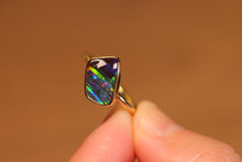Load image into Gallery viewer, Stripy Boulder Opal Ring - 18k Gold