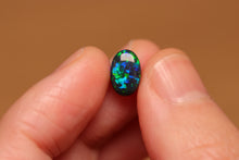 Load image into Gallery viewer, Black Opal 1.37ct - Gold