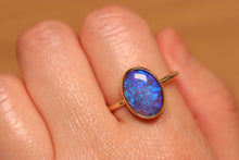 Load image into Gallery viewer, Purple Blue Crystal Opal Ring (3.50ct) - 9k Gold
