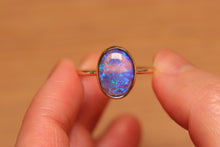 Load image into Gallery viewer, Purple Blue Crystal Opal Ring (3.50ct) - 9k Gold