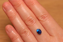 Load image into Gallery viewer, Boulder Opal 1ct