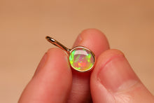 Load image into Gallery viewer, Northern Lights Crystal Opal Pendant - 18k Gold