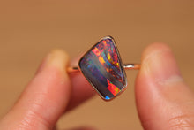 Load image into Gallery viewer, Elegant Red Stripes Boulder Opal Ring - 18k Rose Gold