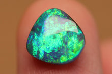 Load image into Gallery viewer, Boulder Opal 1.99ct