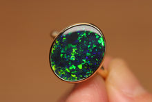 Load image into Gallery viewer, Gem Quality Floral Pattern Black Opal Ring - 18k Gold