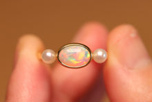 Load image into Gallery viewer, Two Accent Pearl Pastel Opal Ring - 18k Gold