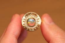 Load image into Gallery viewer, Sunray Halo Opal Ring - 18k Gold
