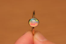 Load image into Gallery viewer, Top Quality Crystal Opal Ring - 18k Gold
