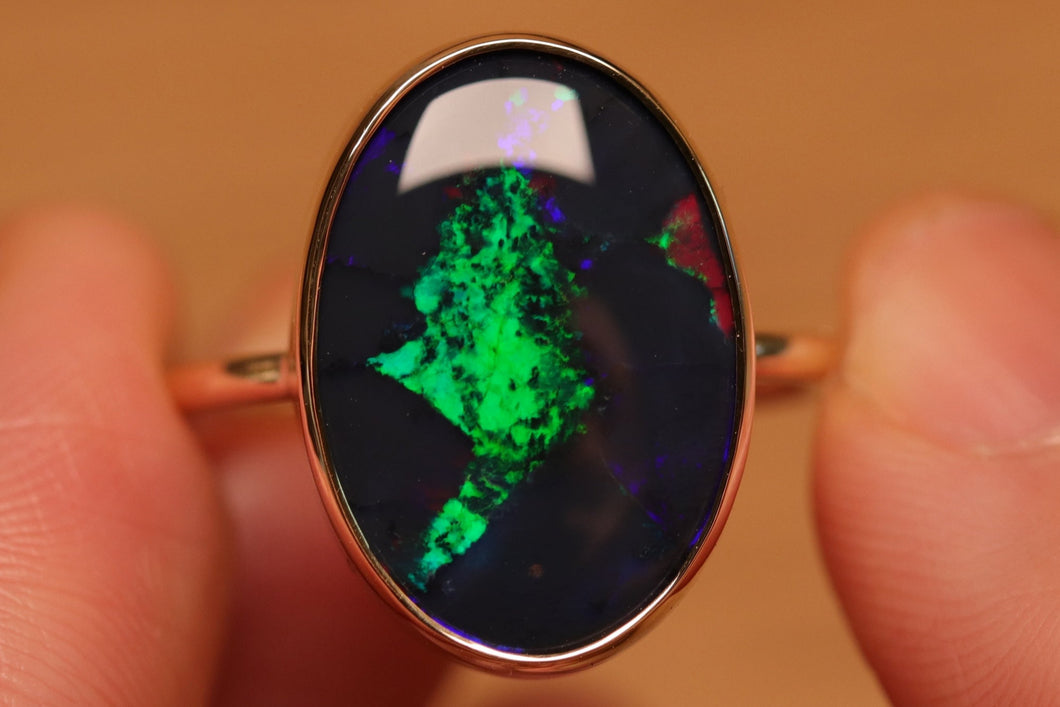 Puzzle Pattern Black Opal Ring (7.2ct) - 9k Gold