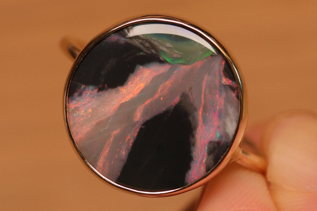 Volcano Picture Opal Ring (4.50ct) - 9k Gold