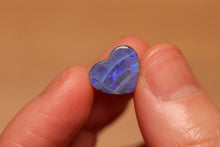 Load image into Gallery viewer, Heart Boulder Opal 3.2ct
