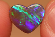 Load image into Gallery viewer, Heart Boulder Opal 2.1ct
