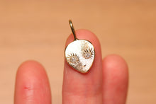 Load image into Gallery viewer, Star Family Diamond Charm - 18k Gold
