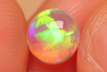 Load image into Gallery viewer, Crystal Opal 0.61ct
