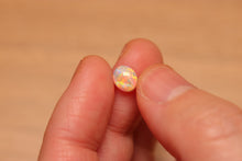 Load image into Gallery viewer, Crystal Opal 0.77ct
