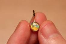 Load image into Gallery viewer, Sunrise Glow Crystal Opal Pendant - 18k Gold
