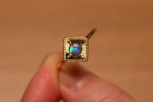 Load image into Gallery viewer, Light Within Me Flashy Opal Ring - 18k Gold
