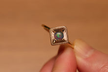 Load image into Gallery viewer, Light Within Me Flashy Opal Ring - 18k Gold
