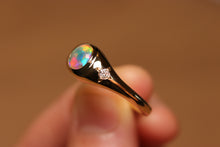 Load image into Gallery viewer, Crystal Opal Organic Signet Ring - 18k Gold
