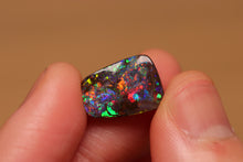 Load image into Gallery viewer, Boulder Opal 4.25ct
