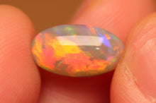 Load image into Gallery viewer, Dark Opal 2.32ct
