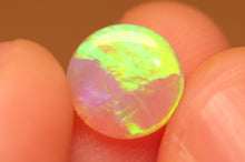 Load image into Gallery viewer, Crystal Opal 0.73ct

