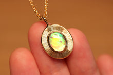 Load image into Gallery viewer, Sunray Flashy Opal Pendant - 18k Gold
